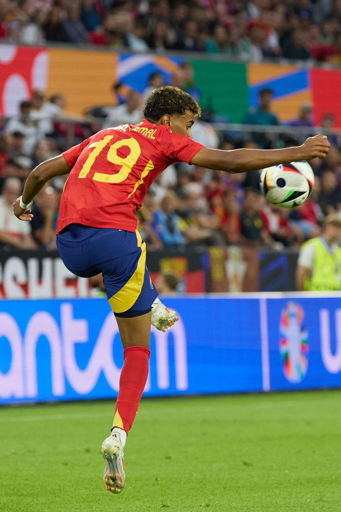 欧锦赛结束，西班牙取得史上首个冠军