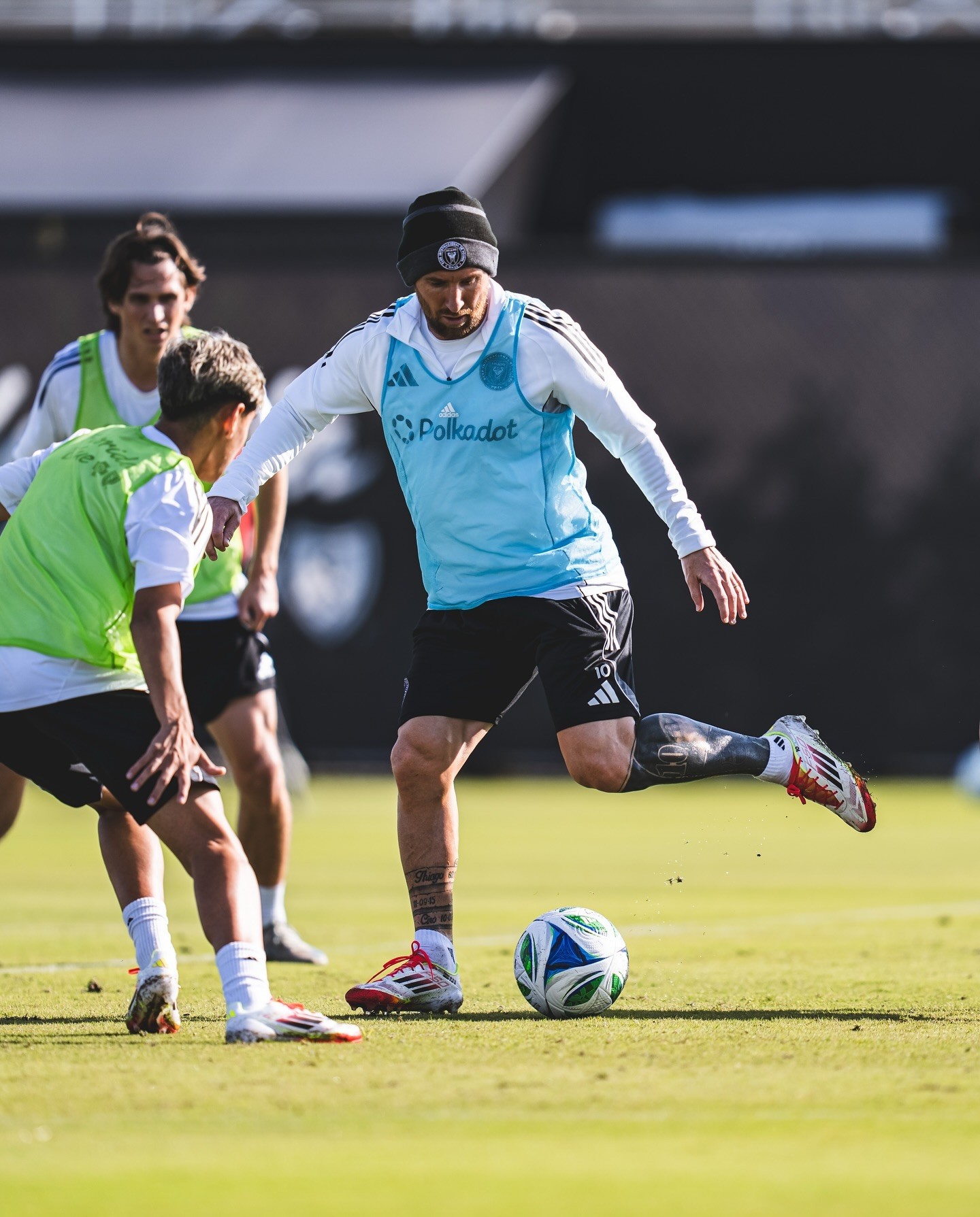 包含梅西再战法甲，能否再次燃爆球场？的词条