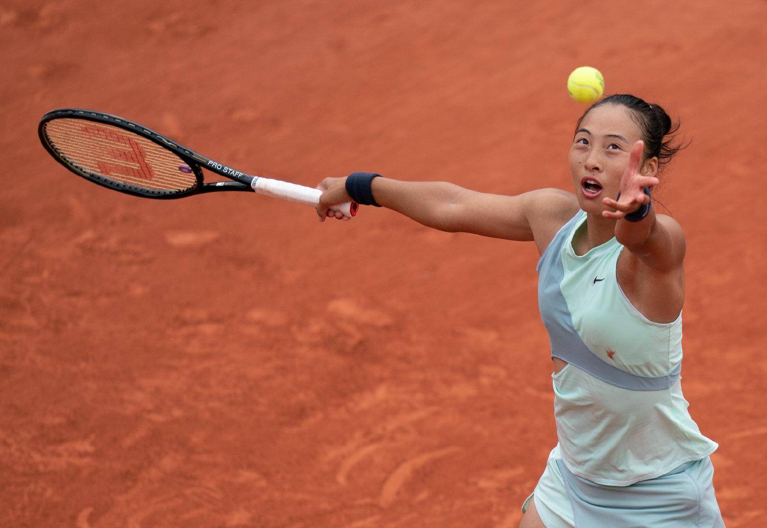 包含赔率变化明星选手受伤退赛，引发热议的词条