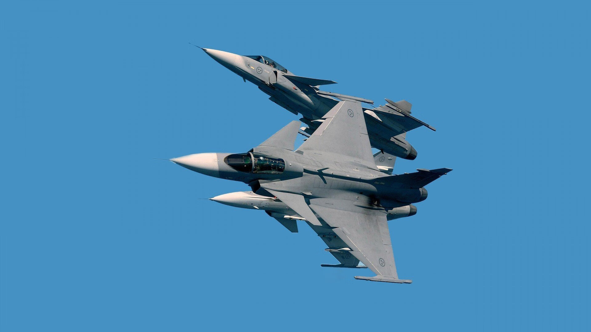 北欧暮色与破晓，当意式沉稳在冰川上落笔，伊比利亚锋芒刺破莱茵河的长夜